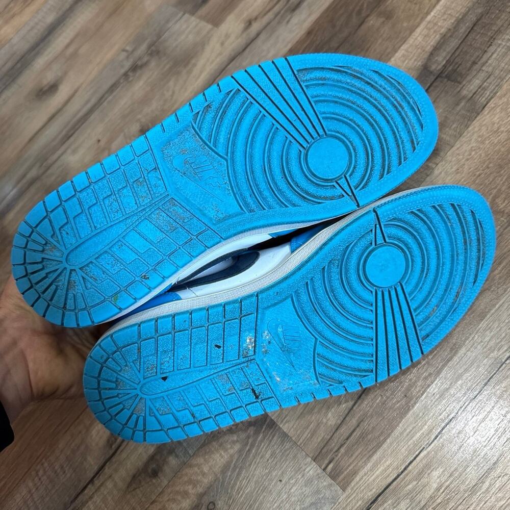 Jordan 1 Low UNC Powder Blue - Picture 8 of 9